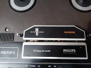 Magnetofon Philips N4502
