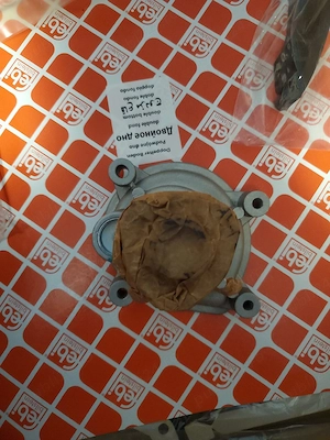 VW Passat B6 kit distributie pe lant si pompa de apa - imagine 5