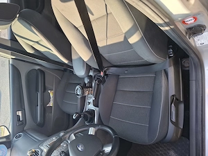 Ford Focus Facelift 1,8 benzină  - imagine 17