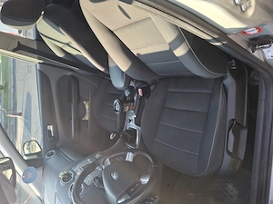 Ford Focus Facelift 1,8 benzină  - imagine 11