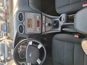 Ford Focus Facelift 1,8 benzină  - imagine 10