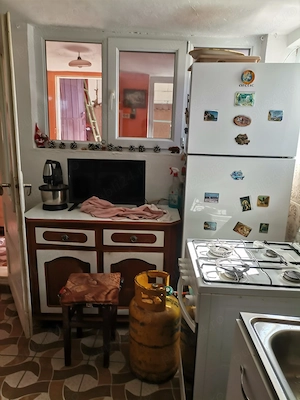 Vând casă în comuna Svinița județul Mehedinți. - imagine 5