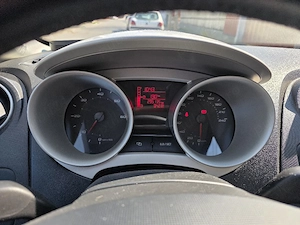 Seat Ibiza 1.6 TDI 2012 - imagine 2