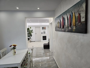 Vând apartament cu trei camere  - imagine 7