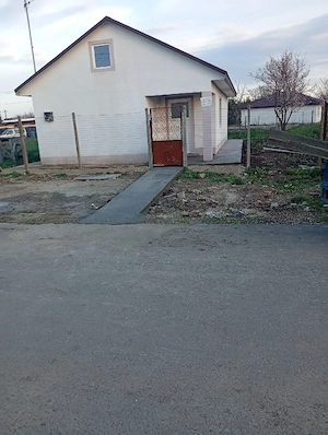 Casa de vanzare pe strada  Locotenent Sandulescu