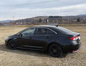 toyota corola sedan 2019 full option - imagine 2