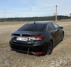 toyota corola sedan 2019 full option - imagine 5