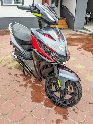 Scuter electric limitat la 25 km h se conduce fără permis  - imagine 4