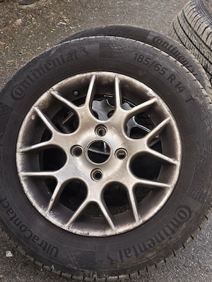 set roti vara 185 65 r14 focus mk1 - jante aliaj, anvelope continental si barum stare excelenta