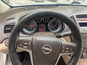 vand opel insignia motor 2.0 an 2010 - imagine 3
