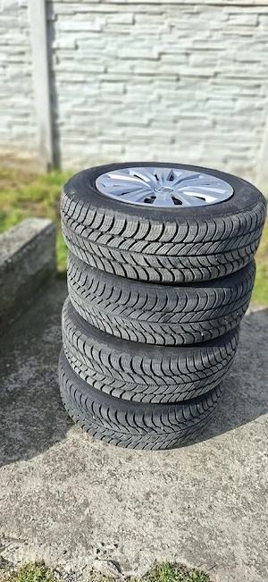 Volkswagen Golf 1.6 TDI DPF BlueMotion Technology Highline - imagine 10