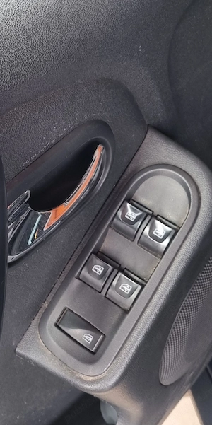 Dacia Duster 4x4 1.5dci - imagine 9