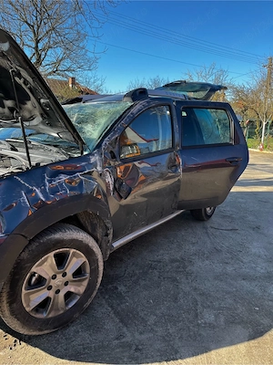 Dezmembrez duster 2015 - imagine 2