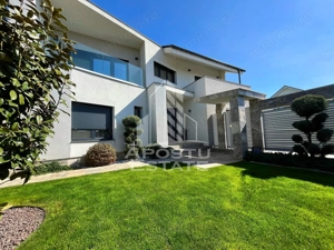 Casa exclusivista cu 5 camere, 4 bai, in Dumbravita