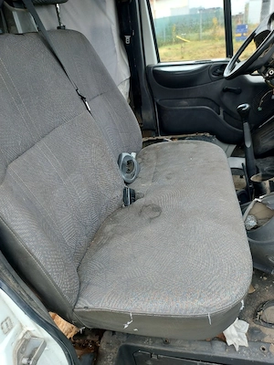 Dezmembrez Ford Transit 2.4 an 2002 - imagine 3