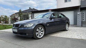 Bmw seria 3 E90 an 2005 - imagine 2