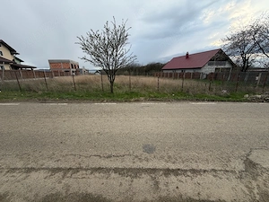 Teren intravilan 1000 mp Miroslava   Ciurbești | Utilități + Autorizație
