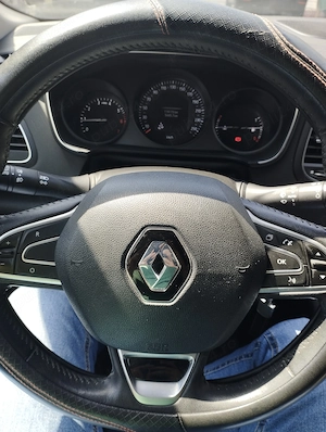 Renault Megane IV ,  echipare ZEN   1.6 Benzină . 115 CP 2017 - imagine 5