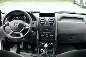 Dacia Duster, 2018, Diesel, 4x4, 64000 km - imagine 8