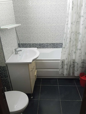 Închiriez apartament  - imagine 2