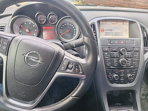 opel astra j 2013  2.0 d  - imagine 2