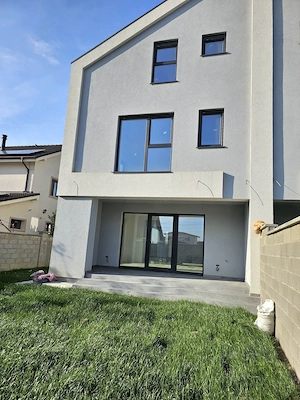 Proprietar vand 1 2 Duplex, Chișoda, str Caisului. 220 mp utili , 5 camere , 4 bai - imagine 4