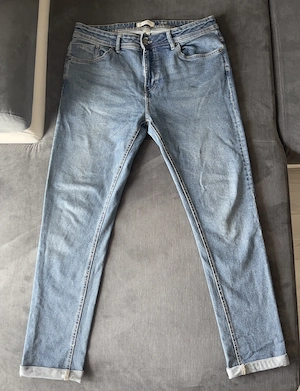 Blugi Bershka Barbati 42