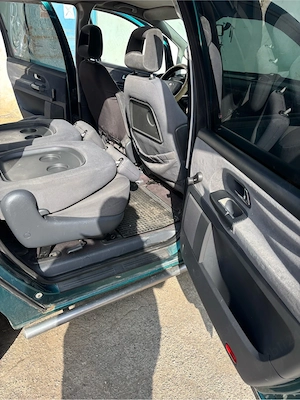 Vand Ford Galaxy 2002 - imagine 3