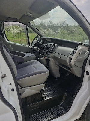 renault trafic  - imagine 4