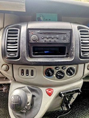 renault trafic  - imagine 5