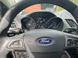 Vand kuga 1.5 benzina 150cp automata