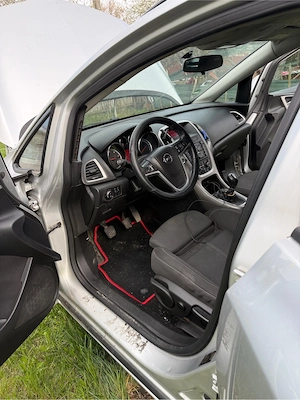 Vand Opel Astra j 2011 - imagine 4