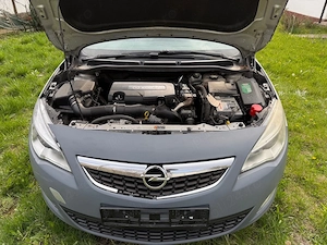 Vand Opel Astra j 2011 - imagine 2