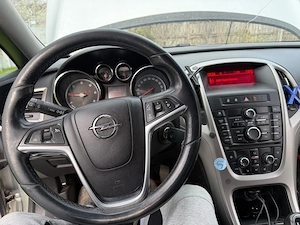 Vand Opel Astra j 2011