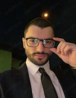 Barbat educat si rafinat gata sa-ti satisfaca nevoile.Bucuresti deplasari si locatie. Dotat
