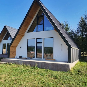 Cabana A Frame de Vanzare - Casa de Vacanta la Munte - imagine 5