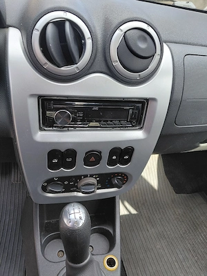 Dacia Sandero 2008 - imagine 6