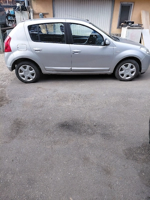Dacia Sandero 2008 - imagine 3
