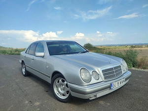 Mercedes W210 - imagine 2