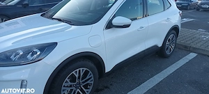 Vanzare Ford Kuga Plug-In - imagine 2