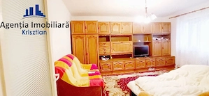 Apartament cu 3 camere de vânzare zona Micro 16