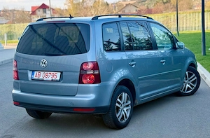 Vând Volkswagen Touran 5 Locuri An Fabricație 2008  - imagine 4