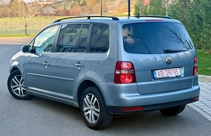 Vând Volkswagen Touran 5 Locuri An Fabricație 2008  - imagine 2