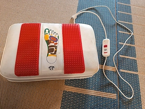 Pernă electrică cu vibratie ptr. talpi - imagine 3