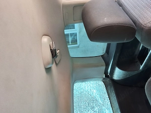 Volksawagen Touran - imagine 8