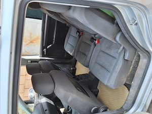 Volksawagen Touran - imagine 9