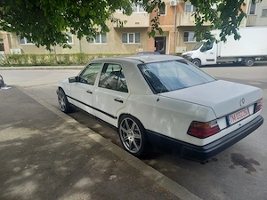Vând Mercedes W124 300d  - imagine 5
