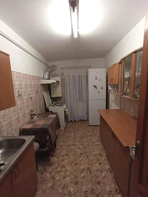 Apartament cu 2 camere de închiriat - imagine 4