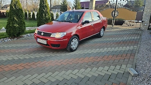 Fiat Albea 1.4 benzina an 2007 in stare buna de functionare  anvelope noii    inchidere centralizată