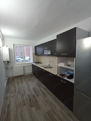 Apartament cu 3 camere  - imagine 2
